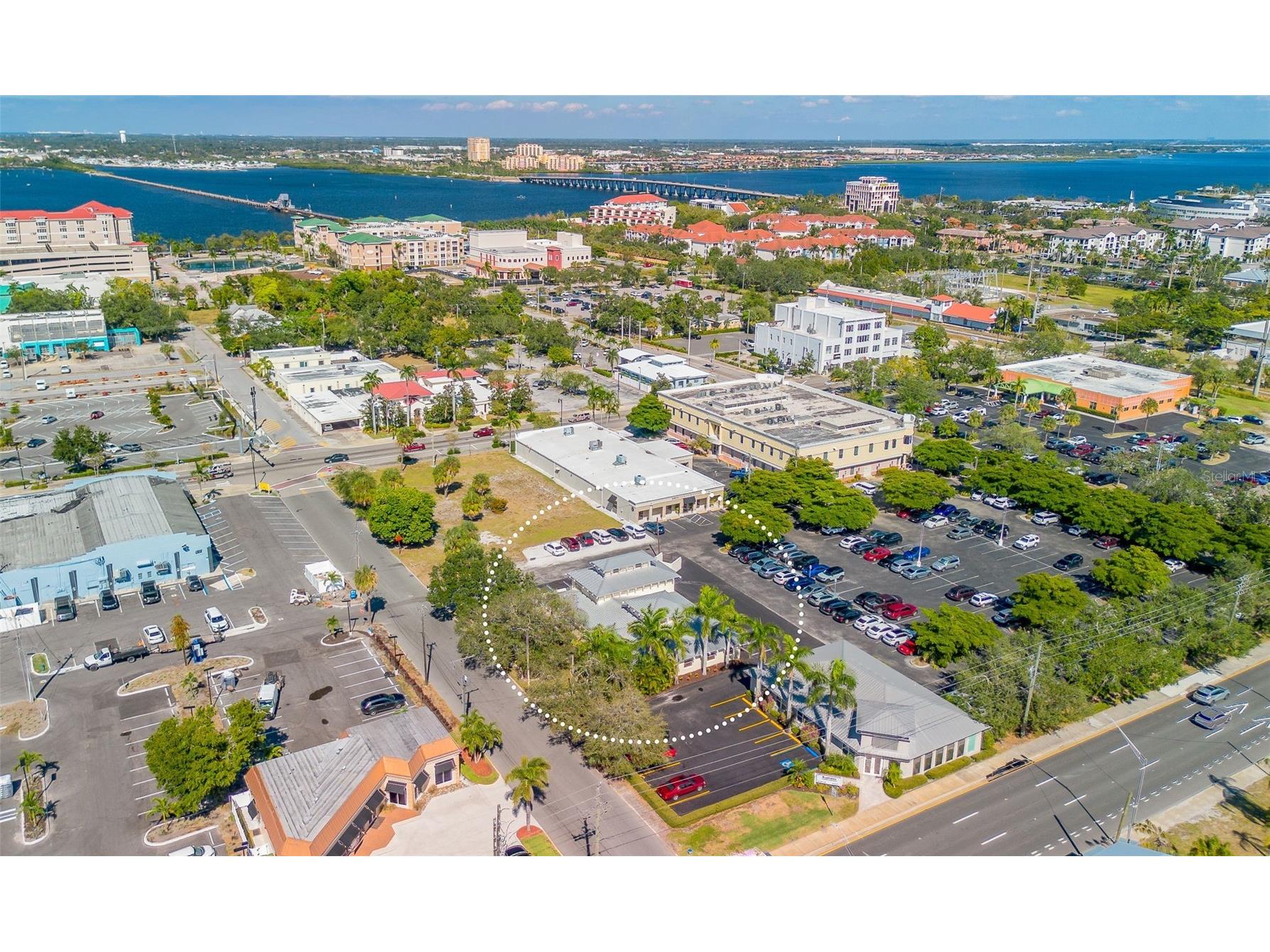 525 8th Street W Bradenton FL 34205 TB8505077 image9