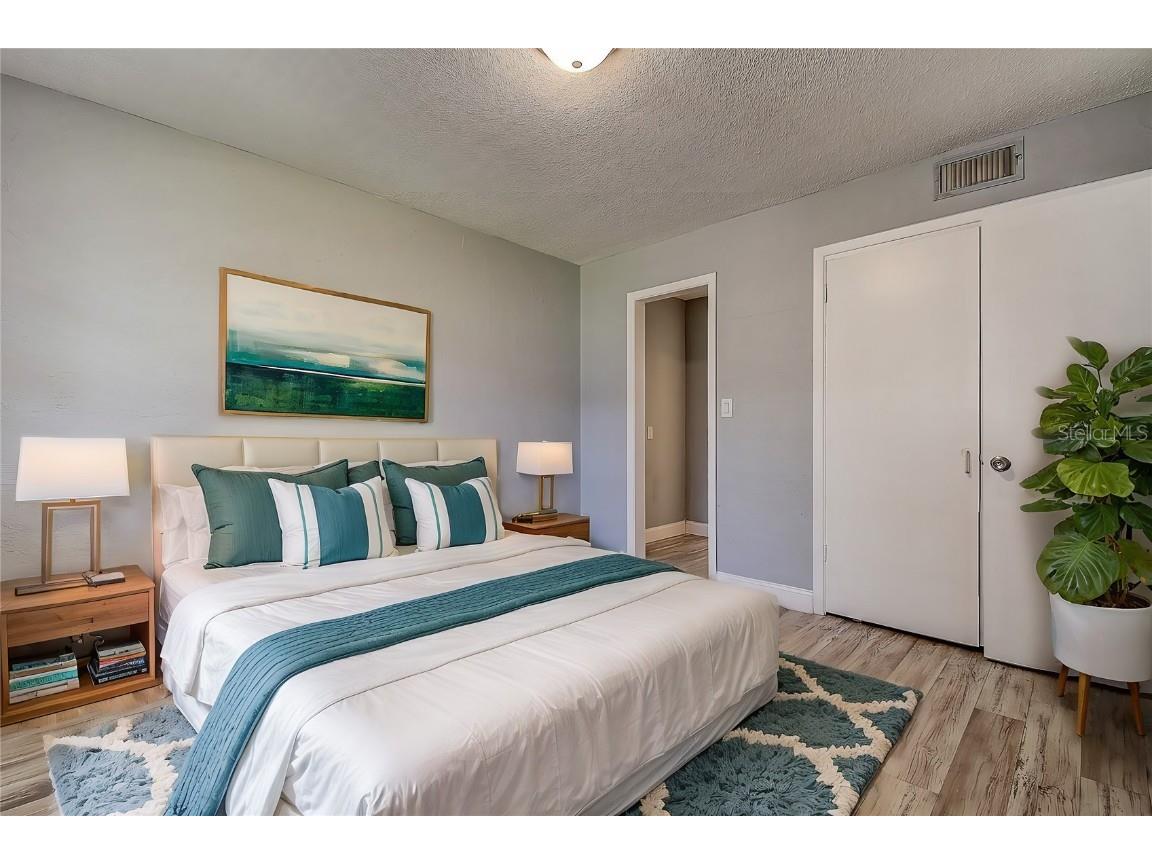 525 9th Avenue N #2 Saint Petersburg FL 33701 TB8368442 image17