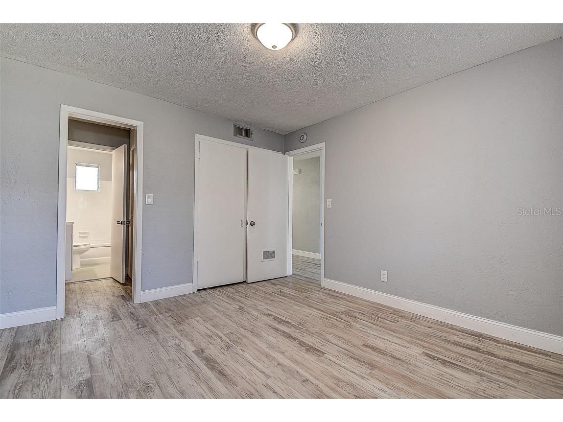 525 9th Avenue N #2 Saint Petersburg FL 33701 TB8368442 image8