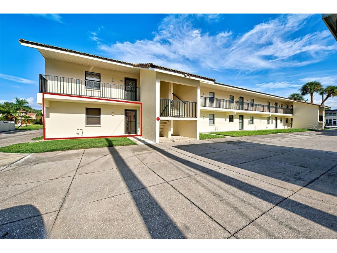 525 Barcelona Avenue #105 Venice FL 34285 N6128164 image1