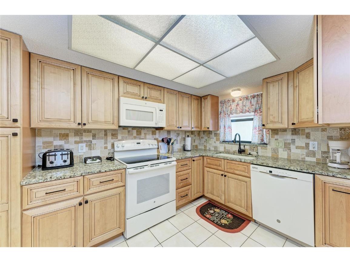 525 Barcelona Avenue #207 Venice FL 34285 A4677202 image13