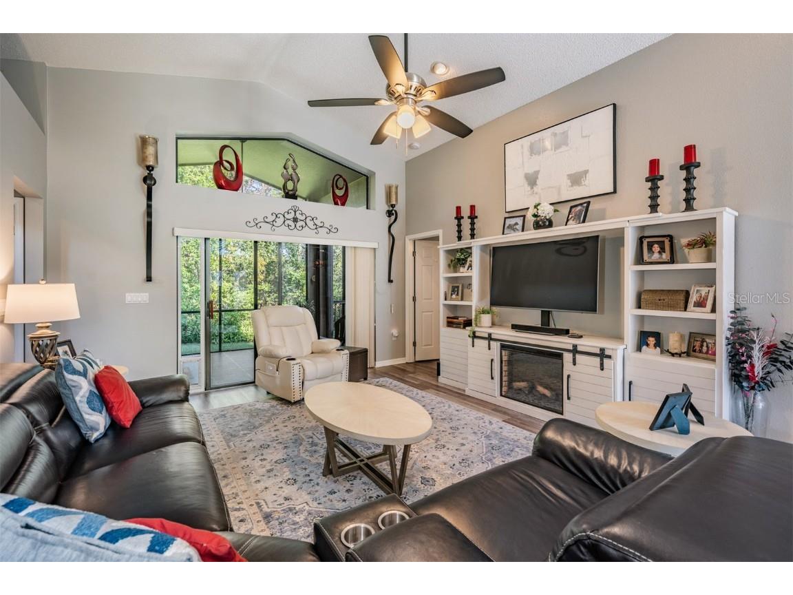 525 Bent Oak Court Spring Hill FL 34609 TB8440840 image9