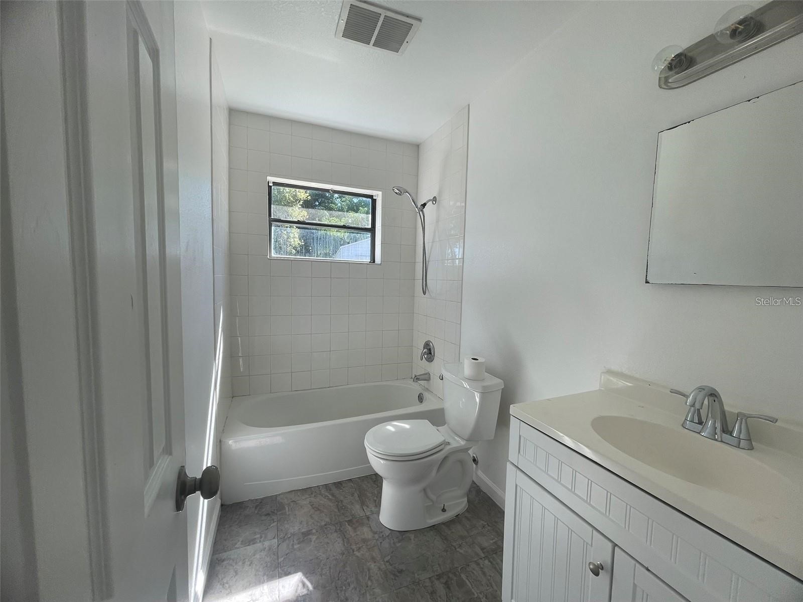 525 E Helen Avenue Punta Gorda FL 33950 A4698118 image14