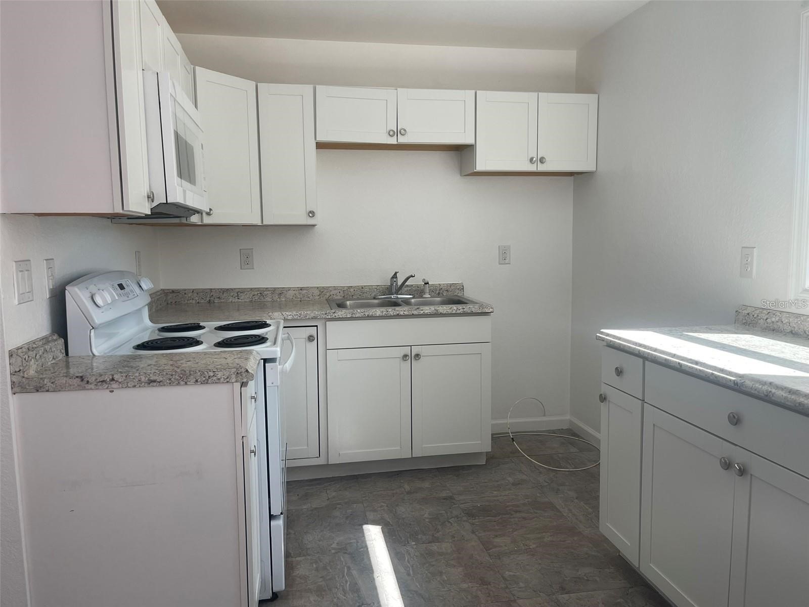525 E Helen Avenue Punta Gorda FL 33950 A4698118 image17