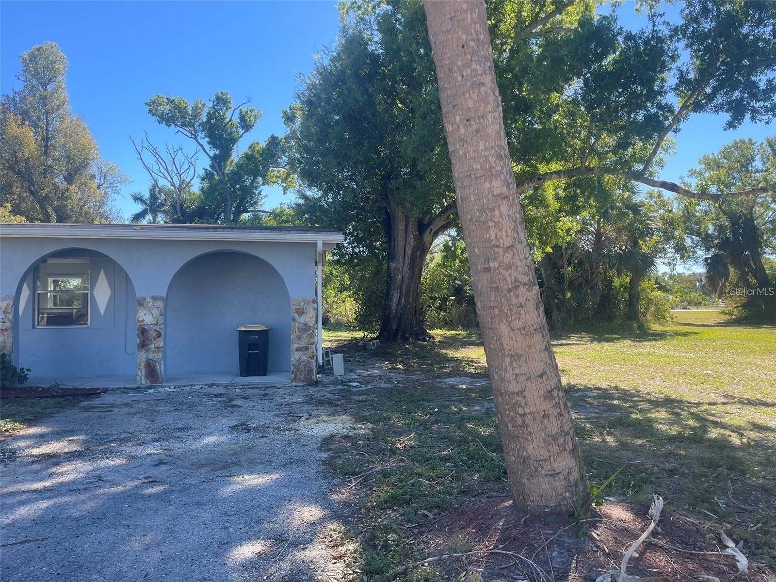 525 E Helen Avenue Punta Gorda FL 33950 A4698118 image3