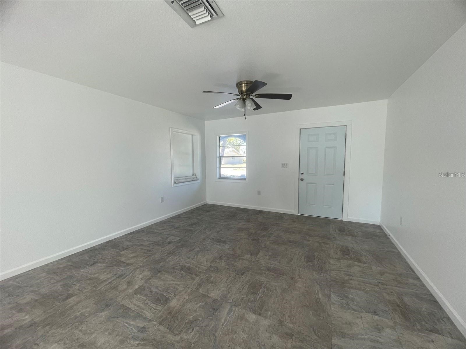 525 E Helen Avenue Punta Gorda FL 33950 A4698118 image5