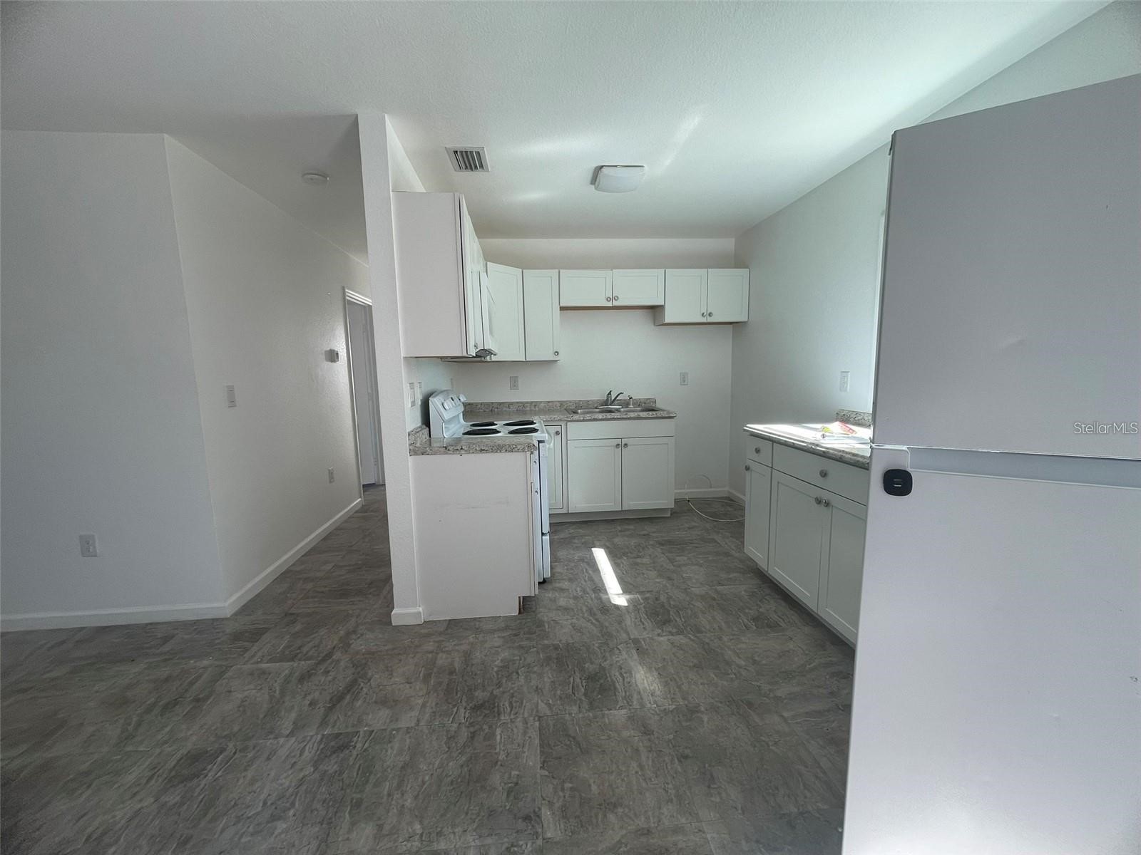 525 E Helen Avenue Punta Gorda FL 33950 A4698118 image9