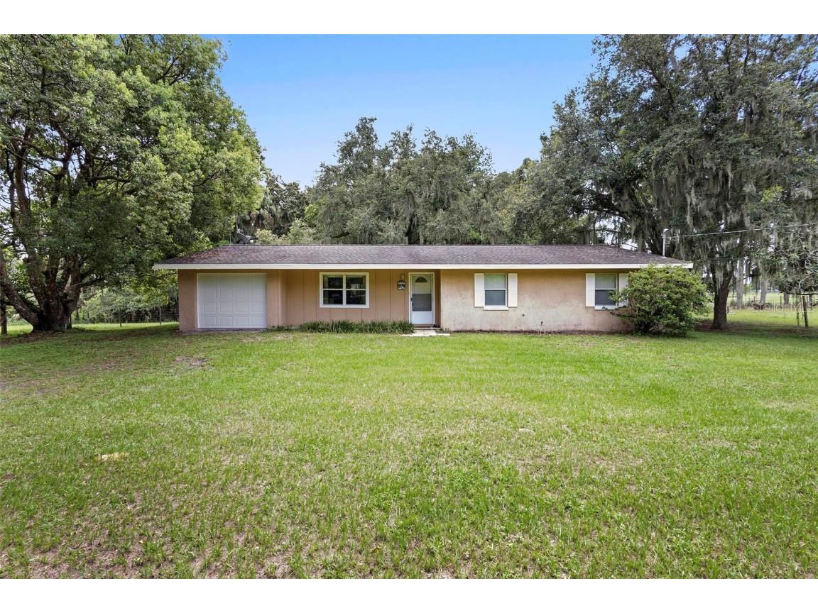 525 E Main Street Geneva FL 32732 O6223917 image1