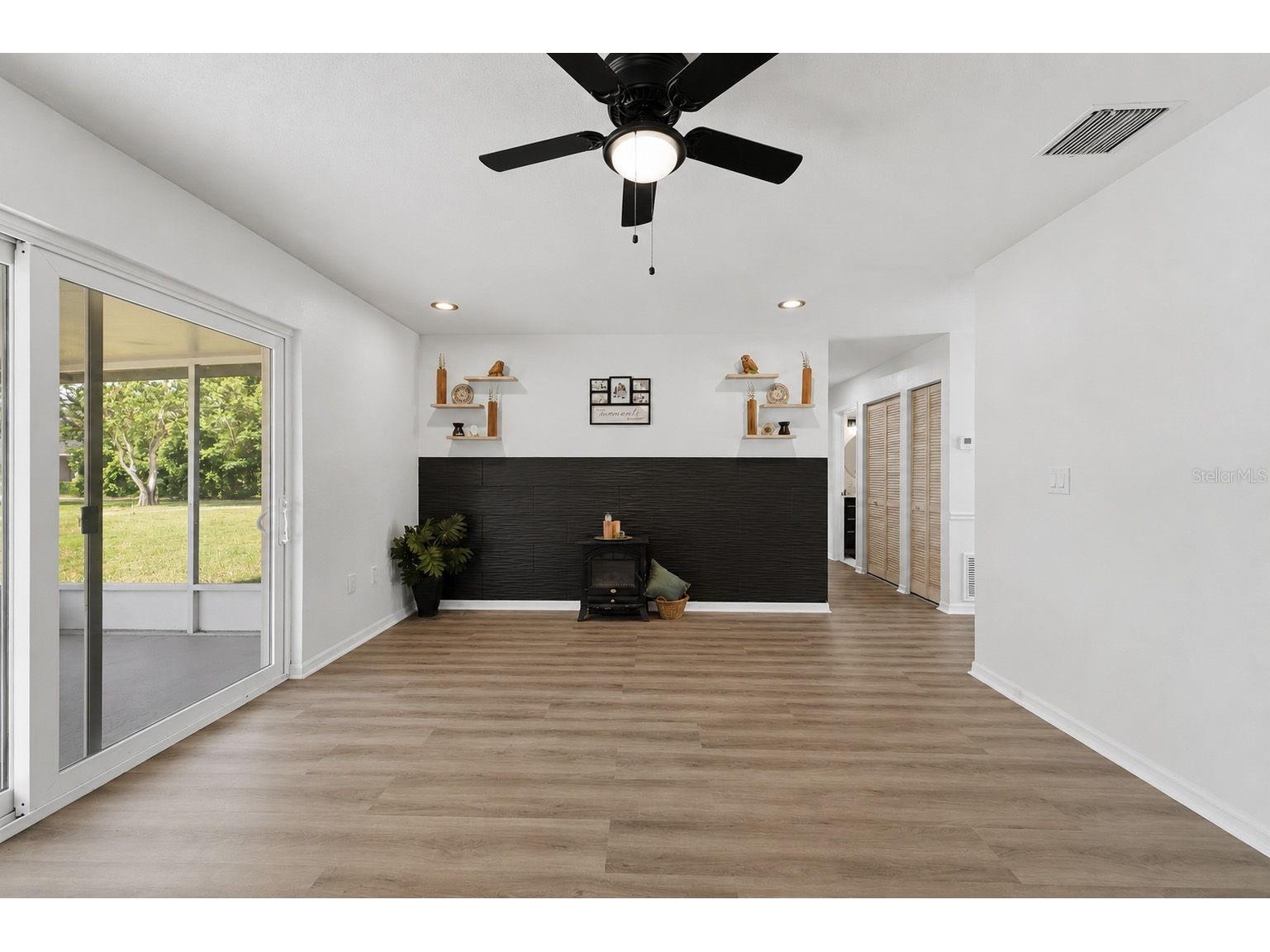 525 E Roberts Street Orange City FL 32763 V4949653 image6