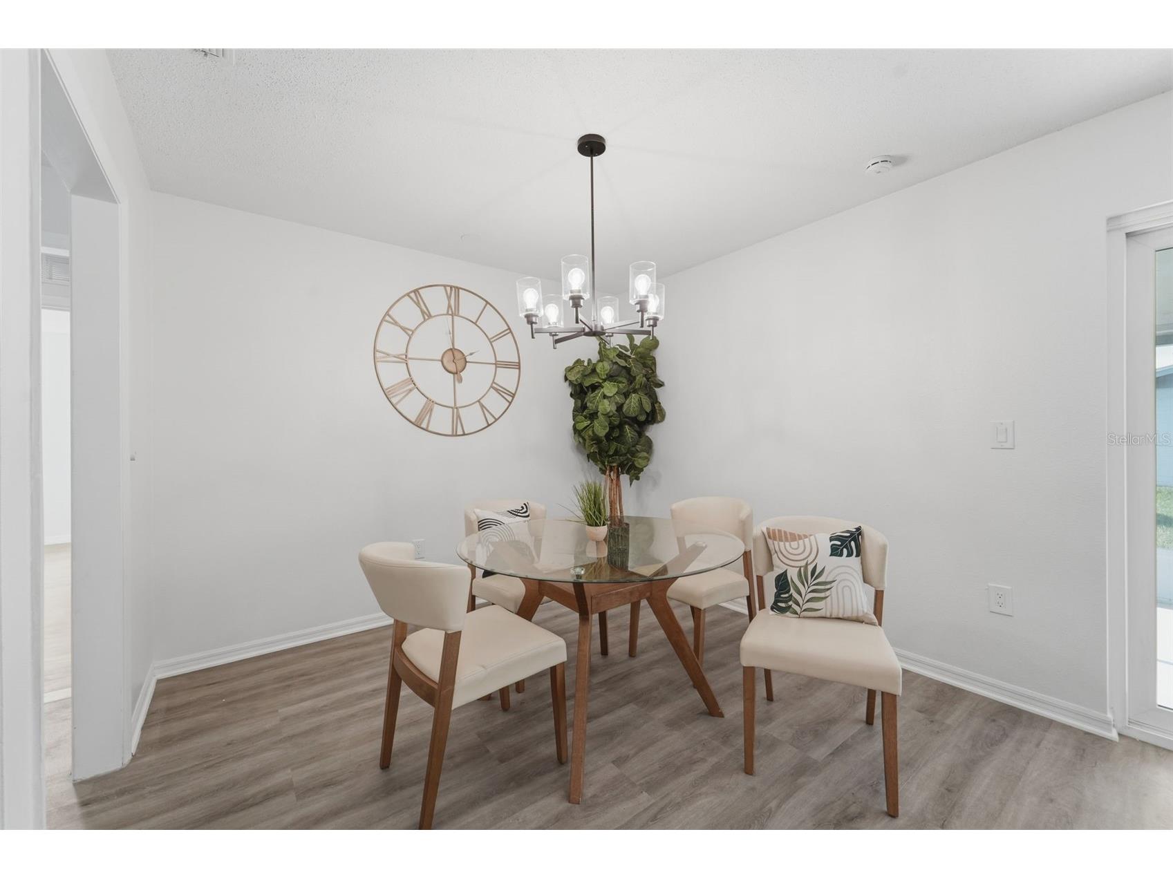525 E Roberts Street Orange City FL 32763 V4949653 image9
