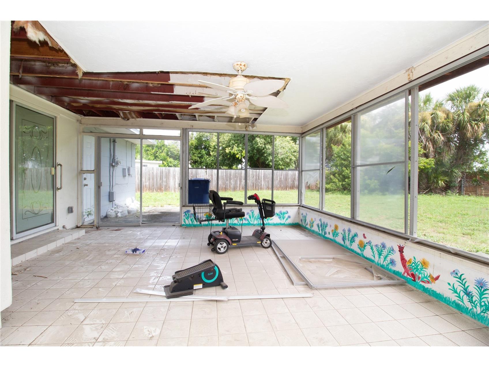 525 Hampton Avenue NE Saint Petersburg FL 33703 TB8525645 image17