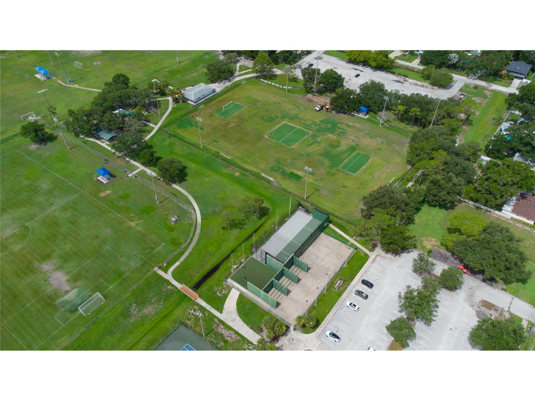 525 Hampton Avenue NE Saint Petersburg FL 33703 TB8525645 image30