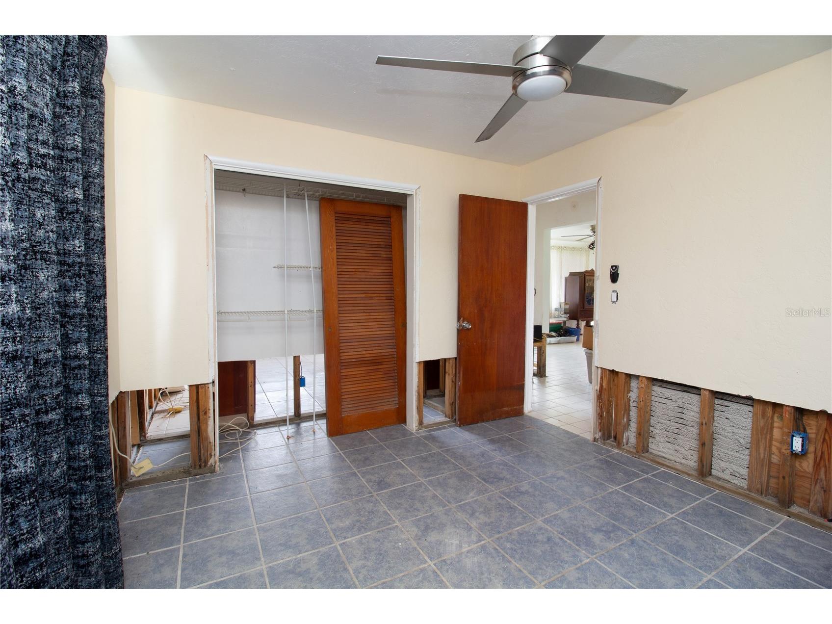 525 Hampton Avenue NE Saint Petersburg FL 33703 TB8525645 image9