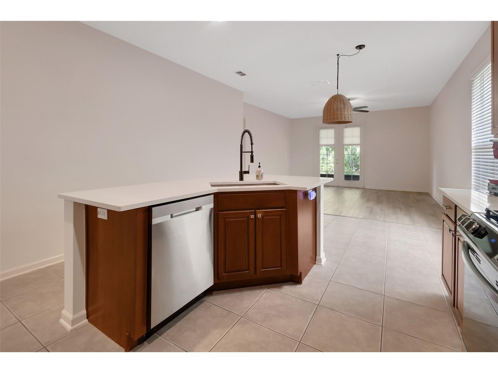 525 Heron Point Way Deland FL 32724 NS1088067 image11