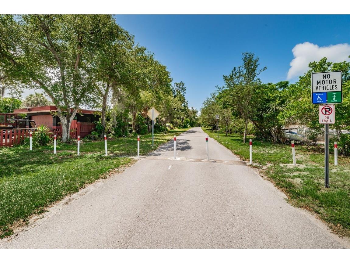 525 Lexington Street Dunedin FL 34698 TB8437868 image36