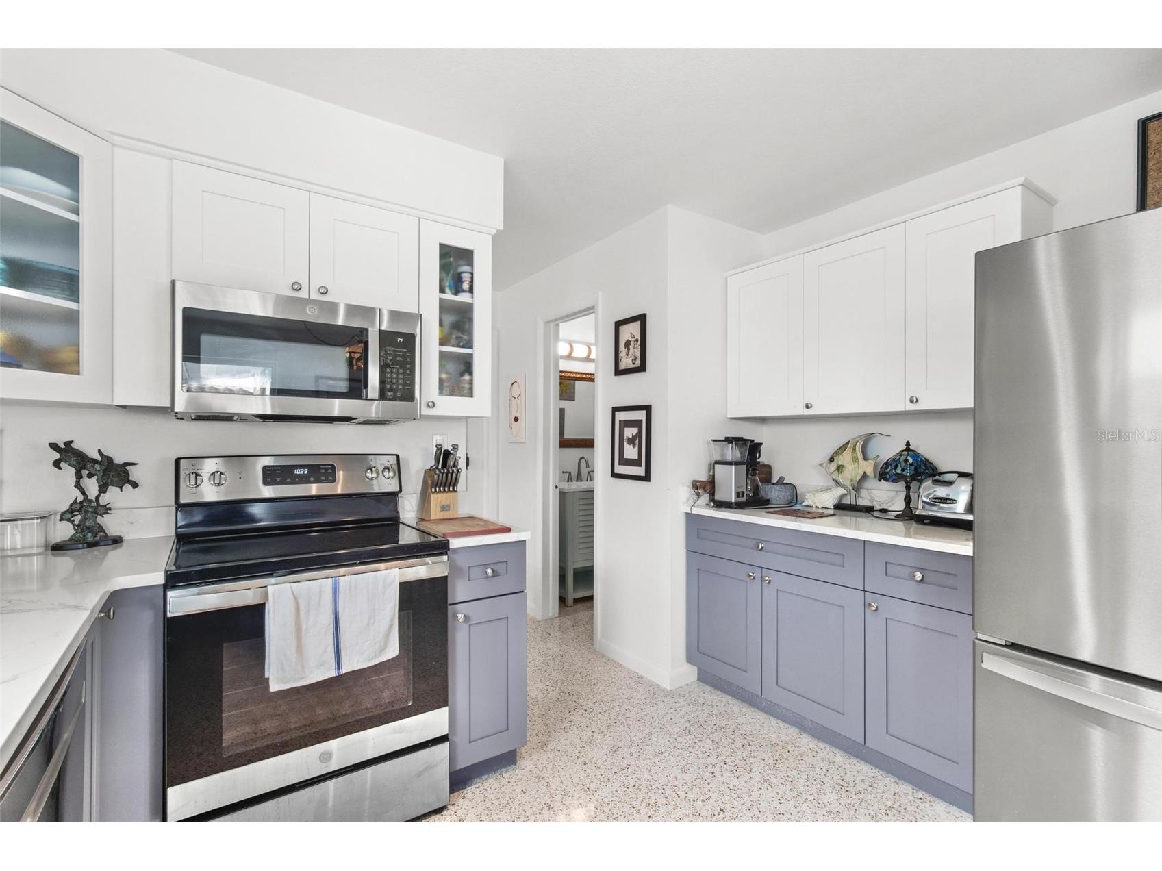 525 Lillian Drive Madeira Beach FL 33708 TB8376063 image8