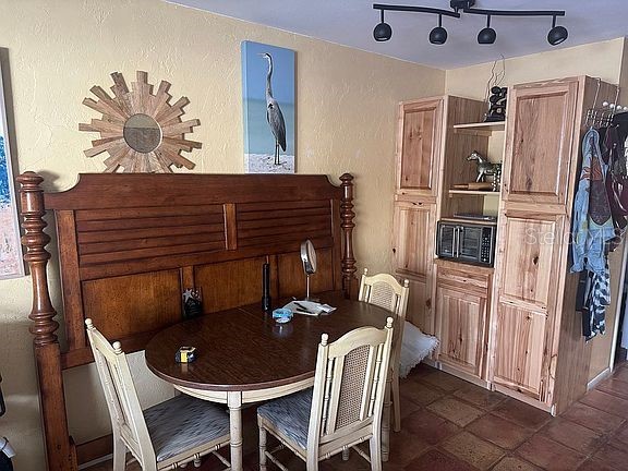 525 Manatee Court #8 Venice FL 34285 O6370354 image4