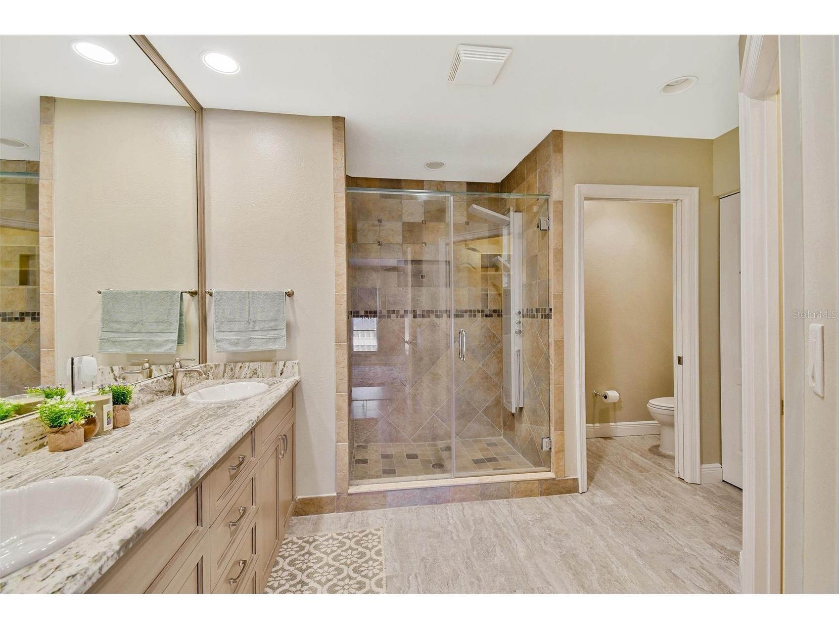 525 Mandalay Avenue #11 Clearwater Beach FL 33767 TB8471058 image17