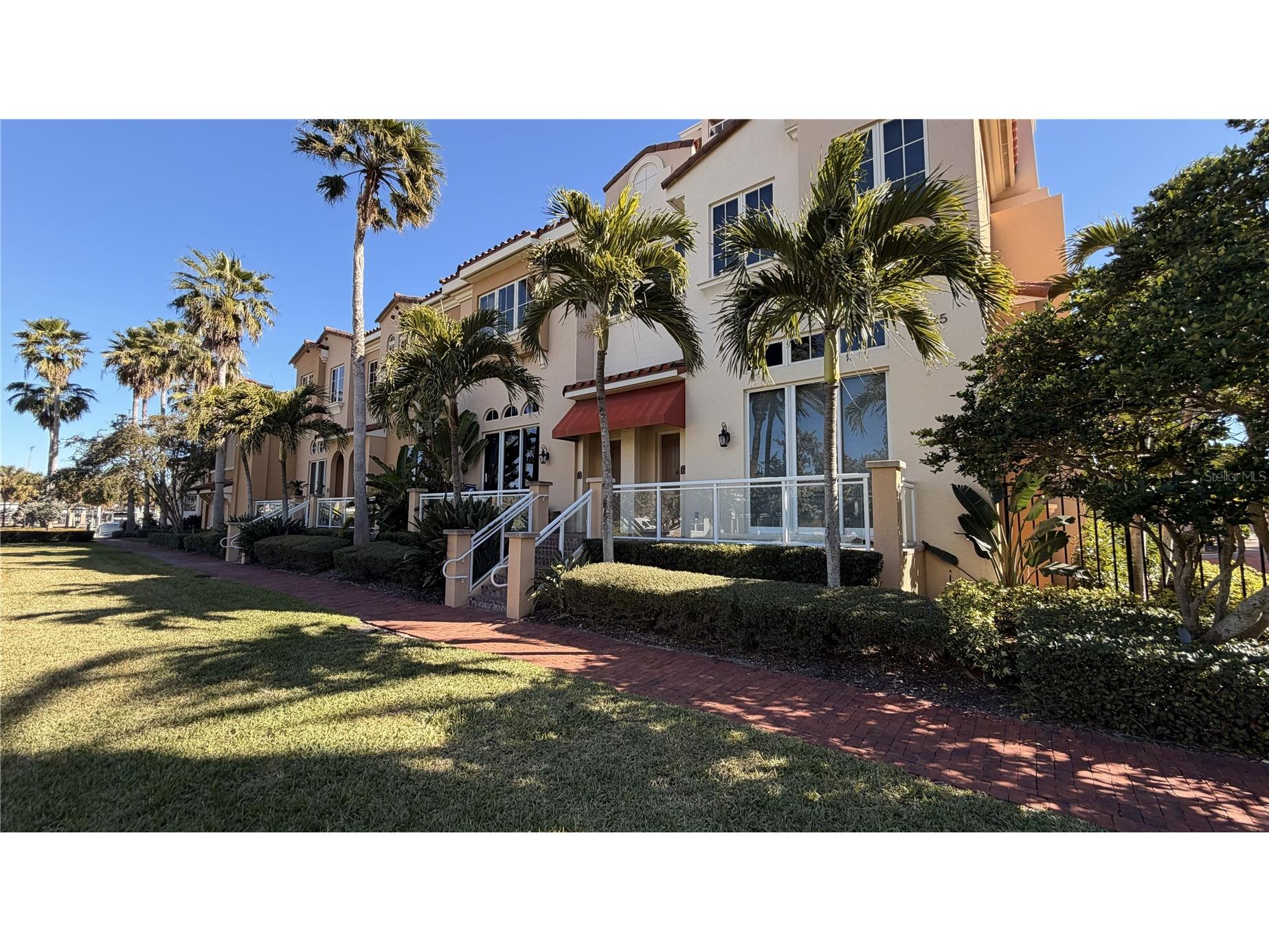 525 Mandalay Avenue #11 Clearwater Beach FL 33767 TB8471058 image2