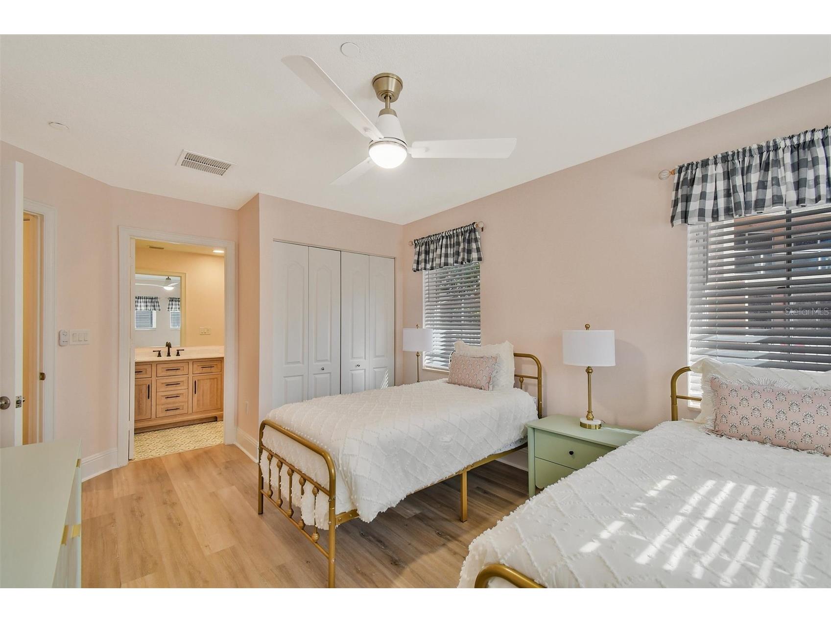525 Mandalay Avenue #11 Clearwater Beach FL 33767 TB8471058 image21