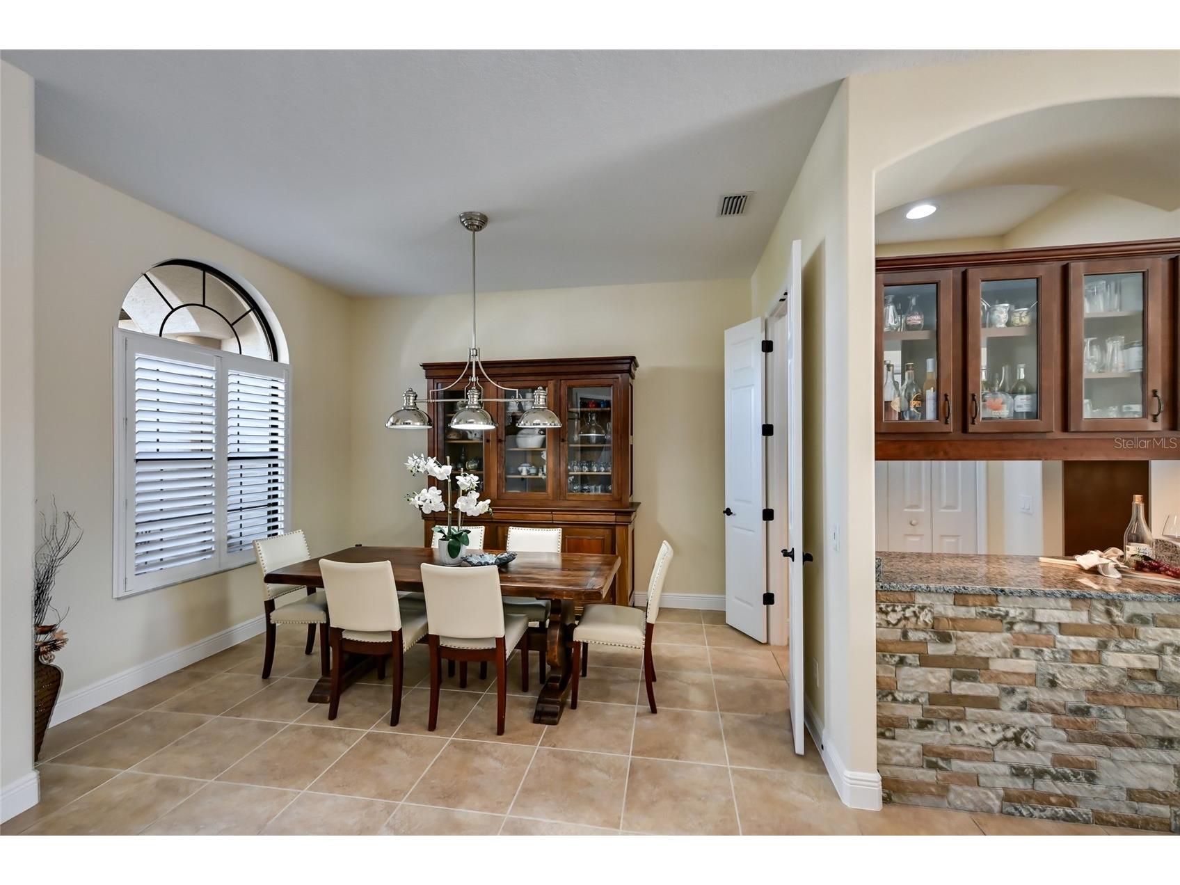 525 Mast Drive Bradenton FL 34208 A4671750 image12