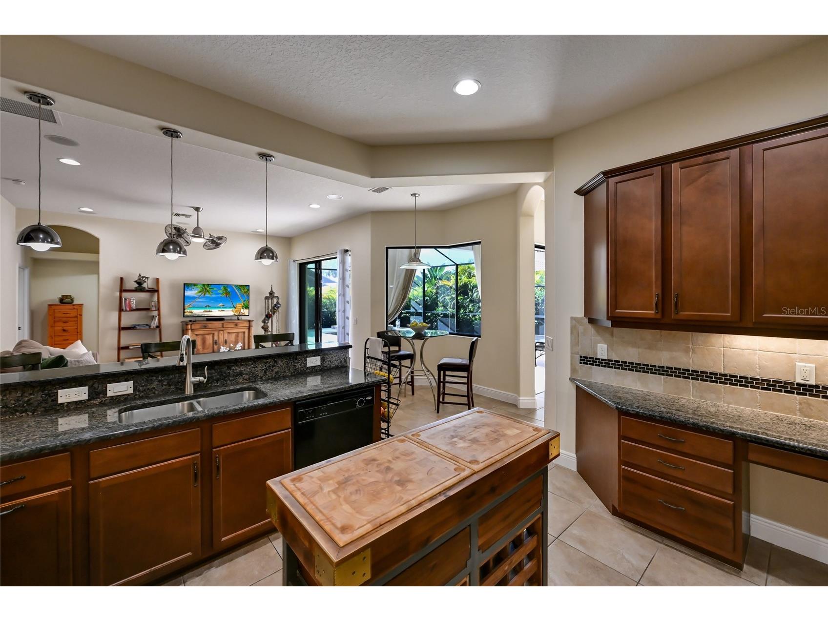 525 Mast Drive Bradenton FL 34208 A4671750 image17