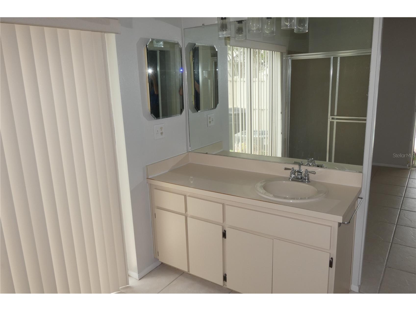 525 Moreno Circle NE Saint Petersburg FL 33703 TB8495078 image12