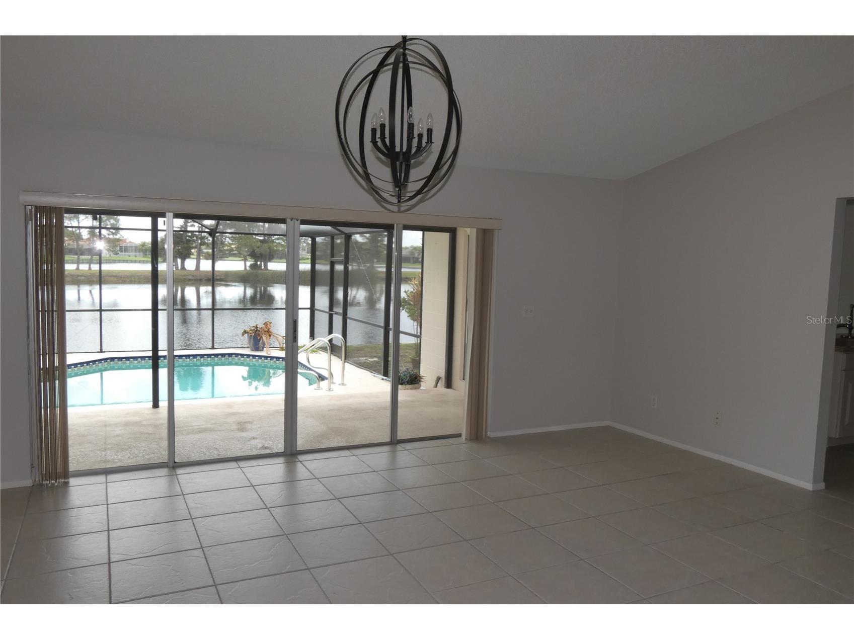 525 Moreno Circle NE Saint Petersburg FL 33703 TB8495078 image6