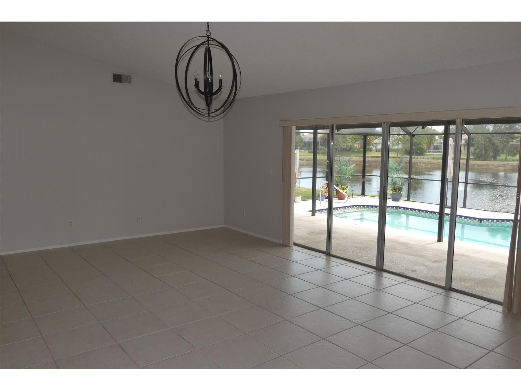 525 Moreno Circle NE Saint Petersburg FL 33703 TB8495078 image7