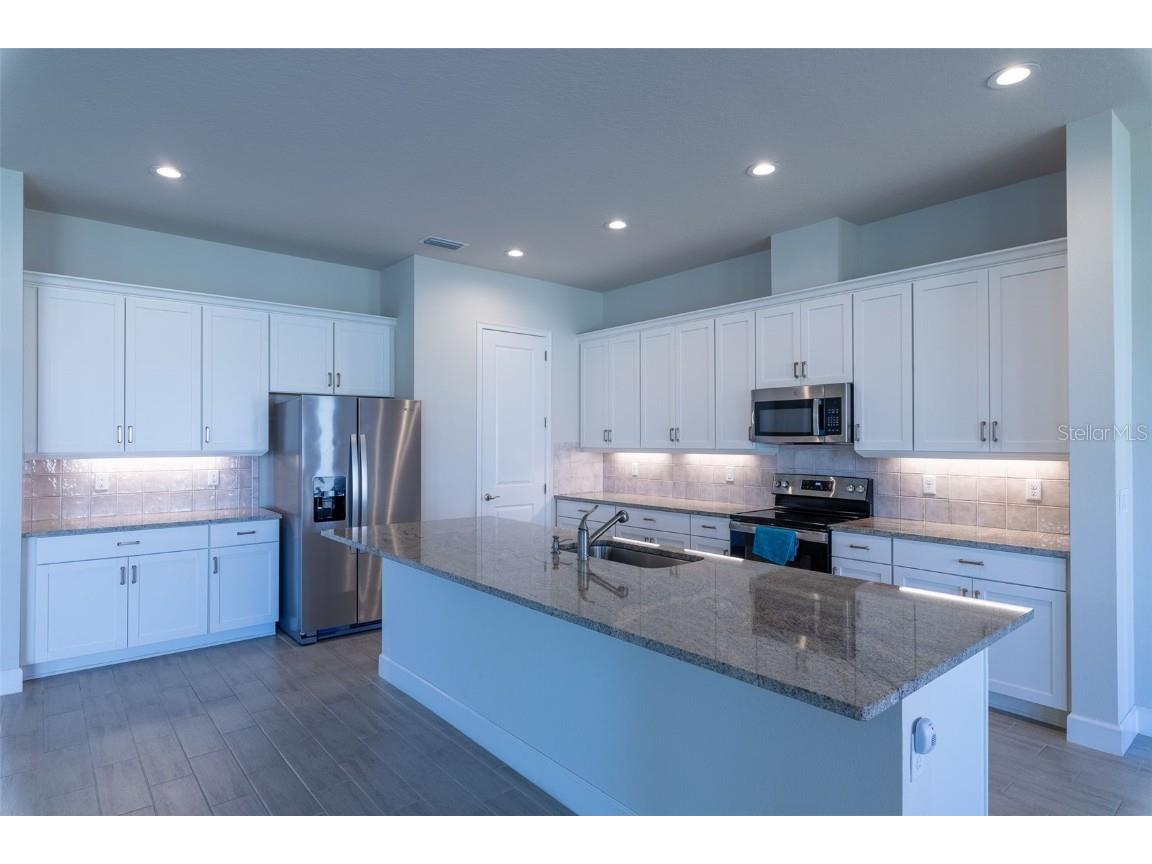 525 Mosaic Boulevard Daytona Beach FL 32124 O6349760 image9