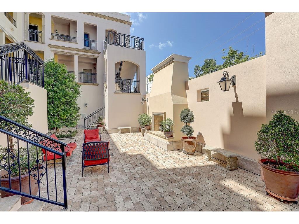 525 N Orange Avenue #202 Sarasota FL 34236 A4652931 image4