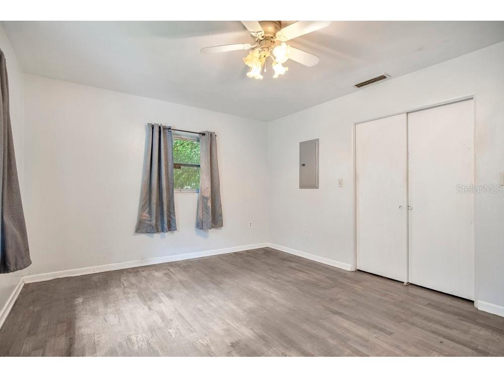 525 S Dexter Avenue Deland FL 32720 V4946149 image11