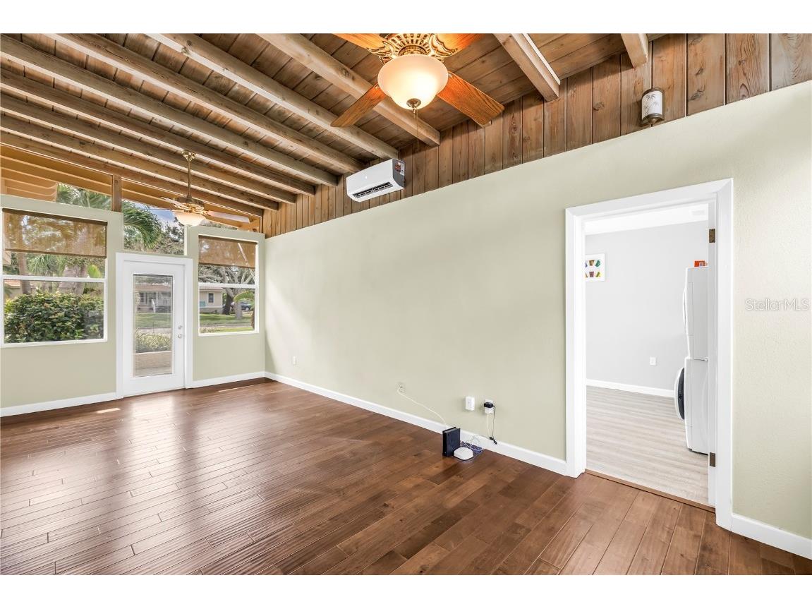 525 Villagrande Avenue S Saint Petersburg FL 33707 TB8428239 image25