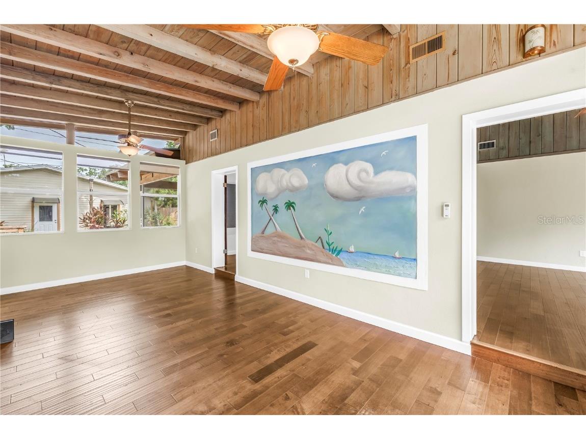 525 Villagrande Avenue S Saint Petersburg FL 33707 TB8428239 image28