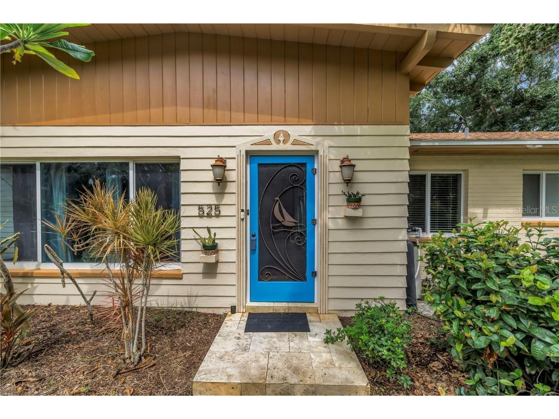 525 Villagrande Avenue S Saint Petersburg FL 33707 TB8428239 image3