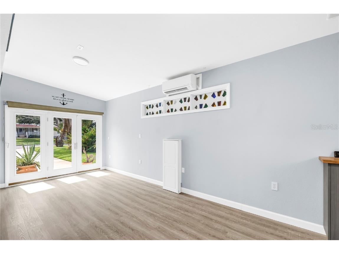 525 Villagrande Avenue S Saint Petersburg FL 33707 TB8428239 image30