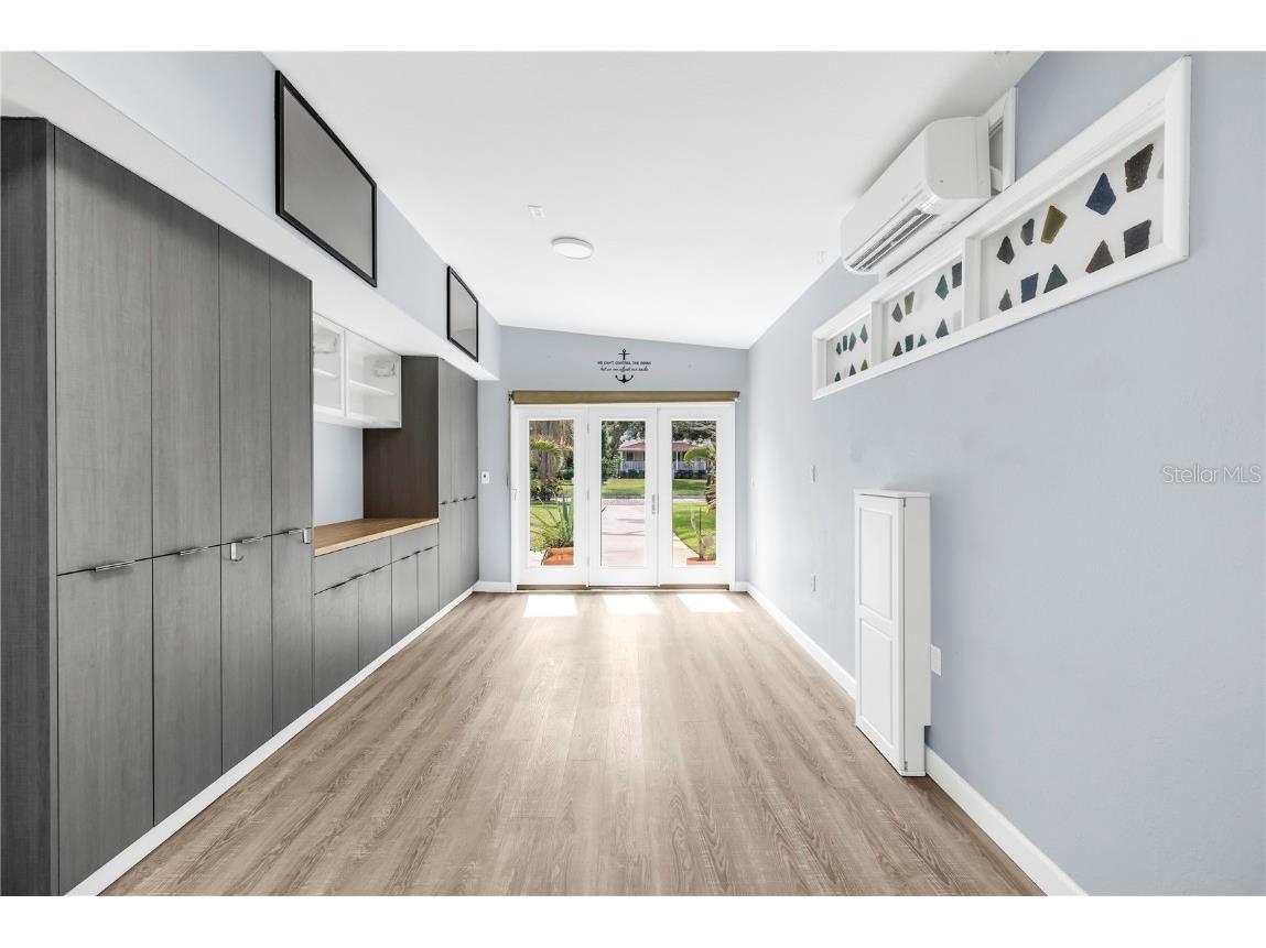 525 Villagrande Avenue S Saint Petersburg FL 33707 TB8428239 image32