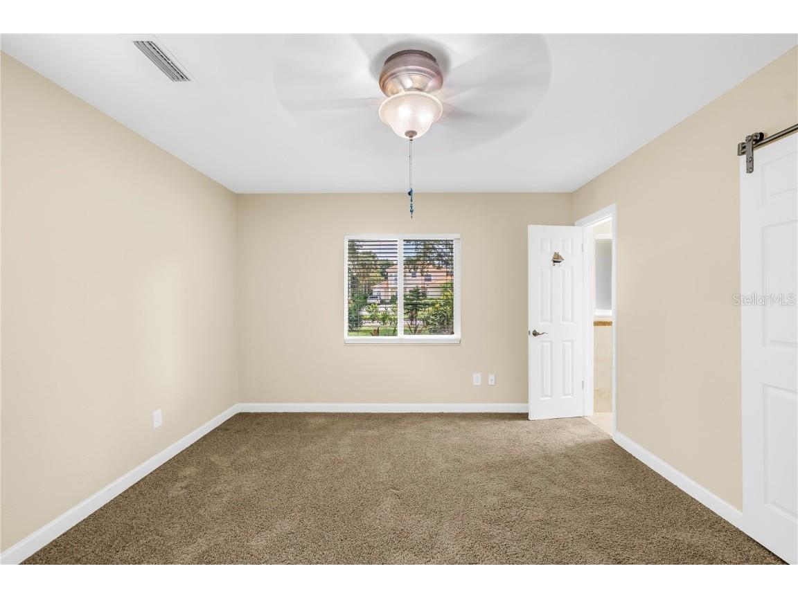 525 Villagrande Avenue S Saint Petersburg FL 33707 TB8428239 image50