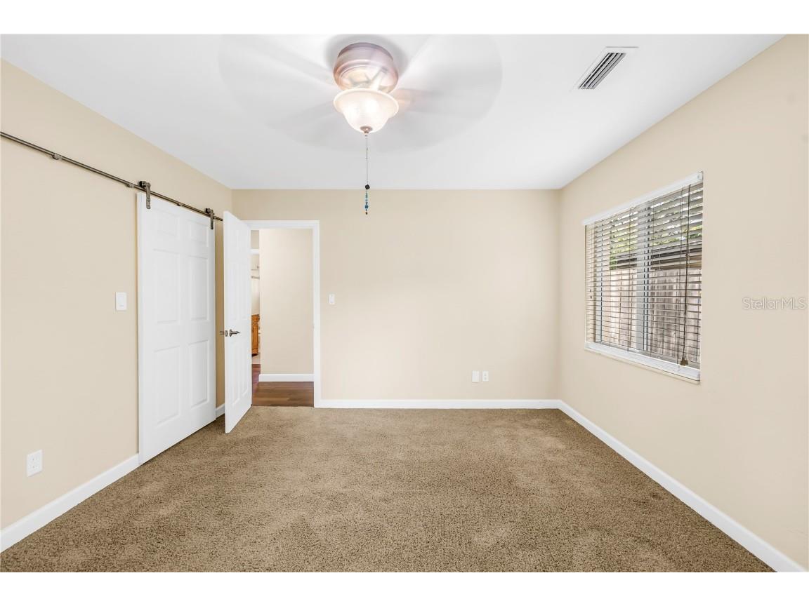 525 Villagrande Avenue S Saint Petersburg FL 33707 TB8428239 image52