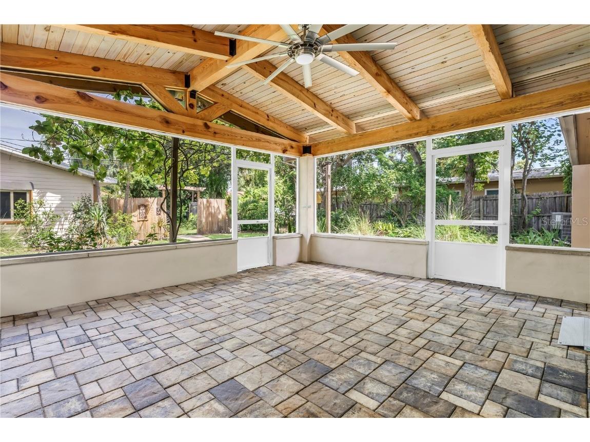 525 Villagrande Avenue S Saint Petersburg FL 33707 TB8428239 image62