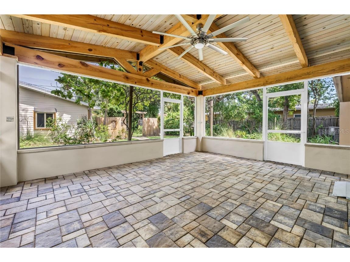 525 Villagrande Avenue S Saint Petersburg FL 33707 TB8428239 image63