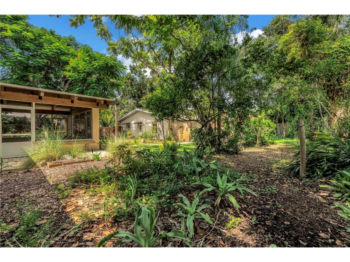 525 Villagrande Avenue S Saint Petersburg FL 33707 TB8428239 image67