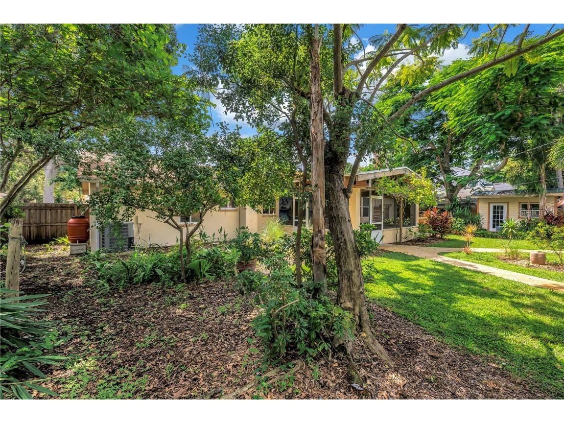 525 Villagrande Avenue S Saint Petersburg FL 33707 TB8428239 image68