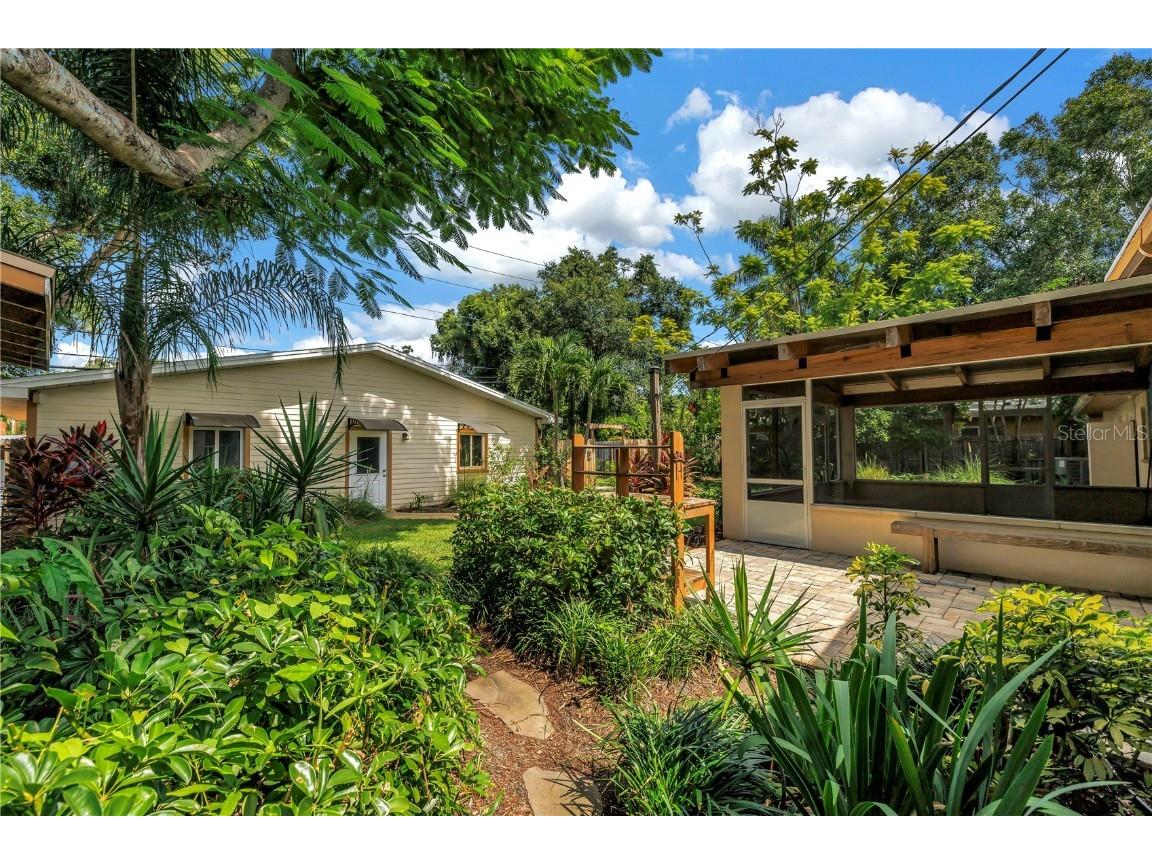 525 Villagrande Avenue S Saint Petersburg FL 33707 TB8428239 image74