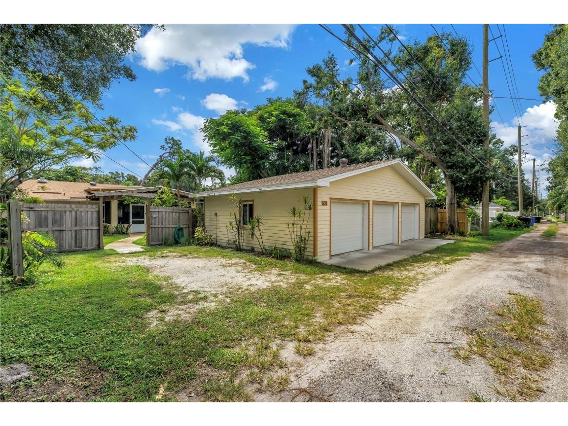 525 Villagrande Avenue S Saint Petersburg FL 33707 TB8428239 image82