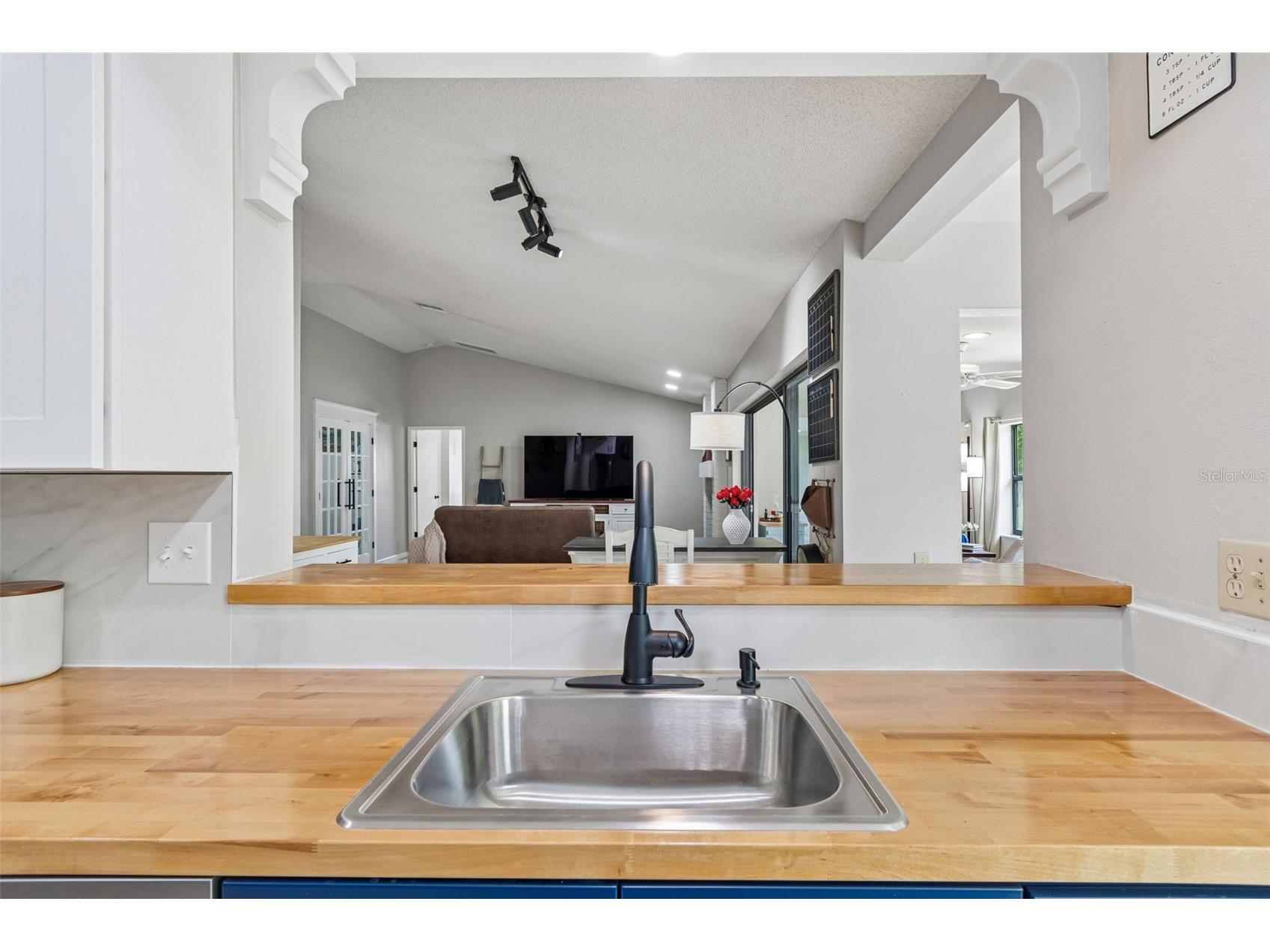 525 Walker Road Safety Harbor FL 34695 TB8529306 image16