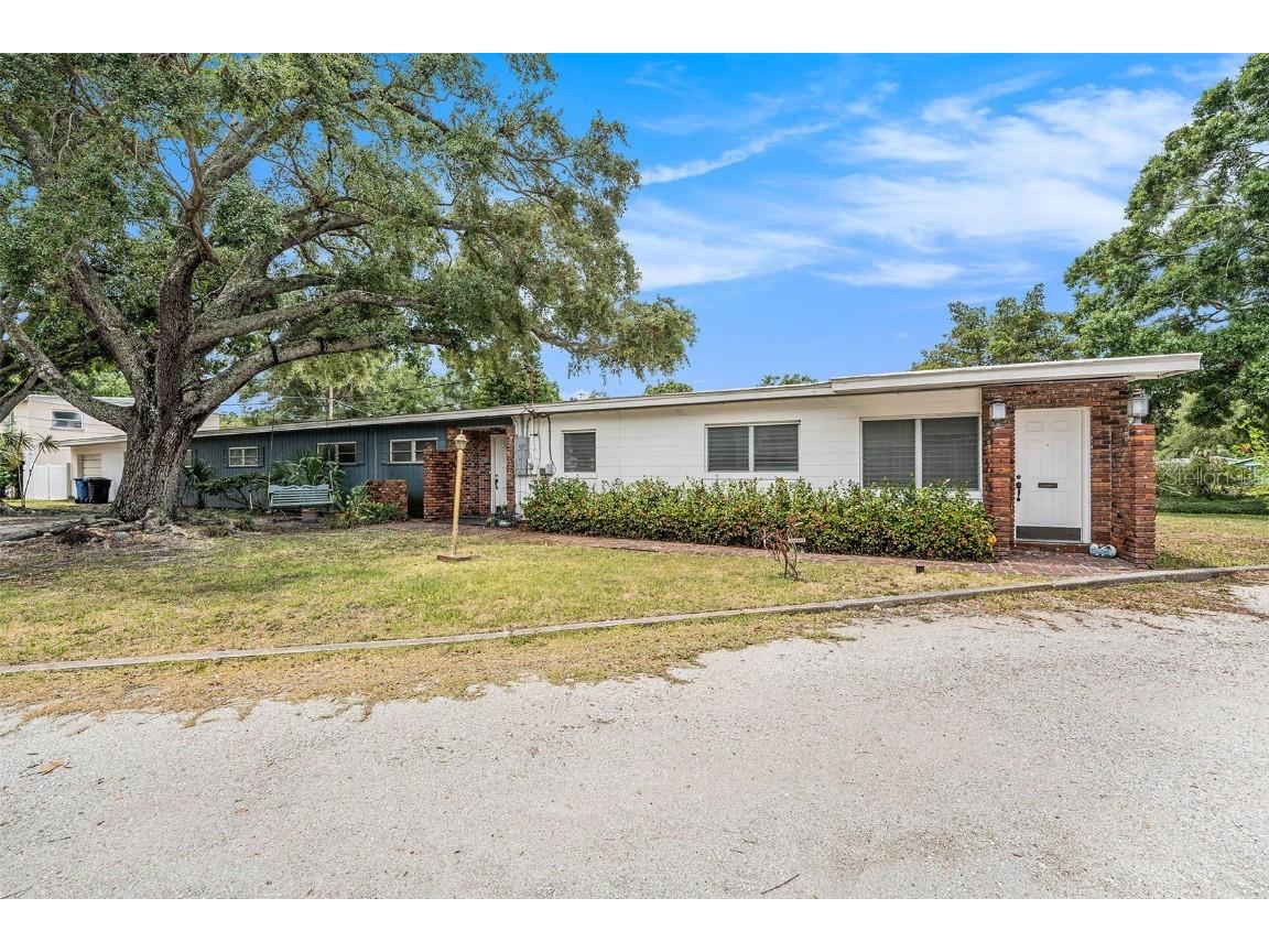 5250 12th Street N Saint Petersburg FL 33703 TB8385383 image1