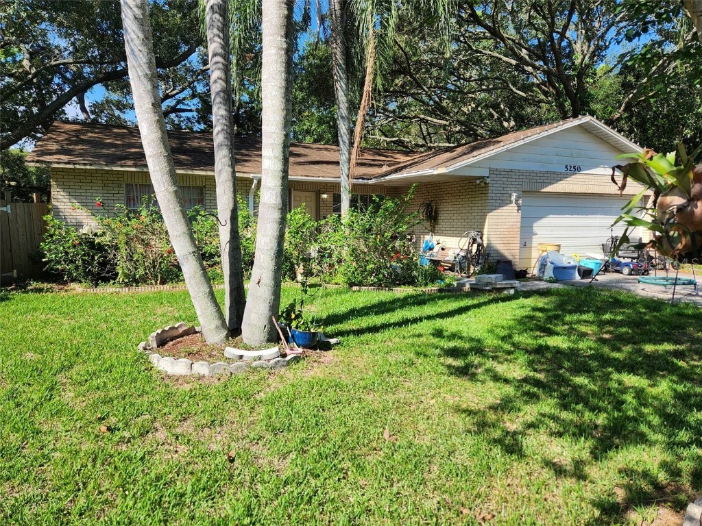 5250 Presidential Street Seffner FL 33584 T3452927 image1
