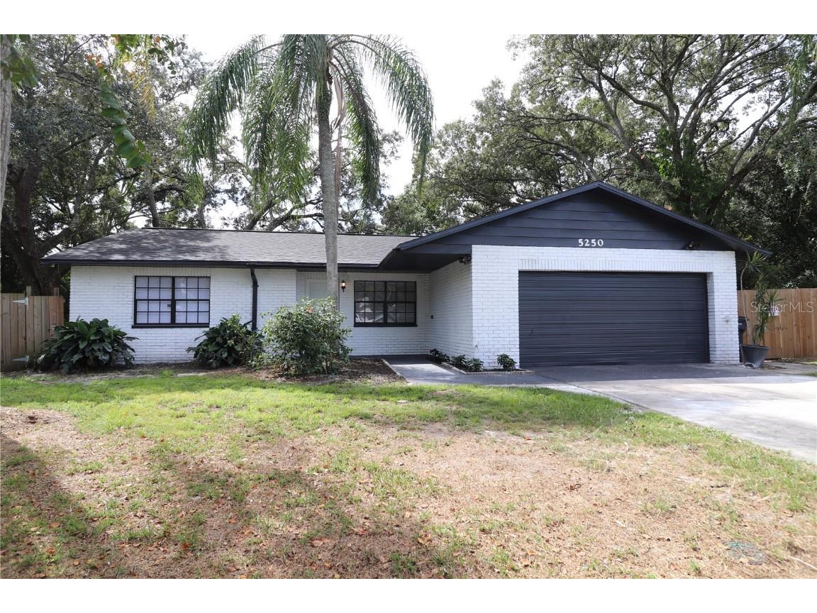 5250 Presidential Street Seffner FL 33584 T3478435 image1