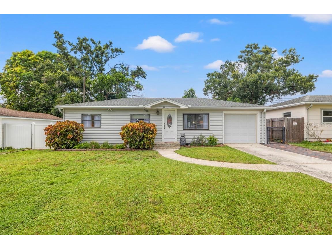 5251 43rd Terrace N Saint Petersburg FL 33709 TB8415360 image1